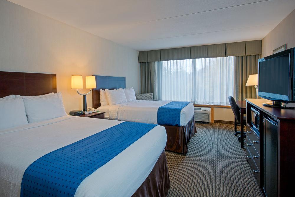 Fairfield Inn & Suites Springfield Энфилд Экстерьер фото